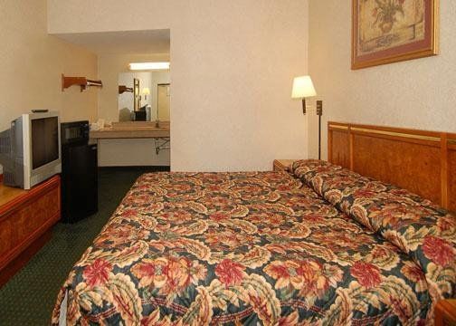 Red Carpet Inn By University Of Maryland Κόλετζ Παρκ Δωμάτιο φωτογραφία