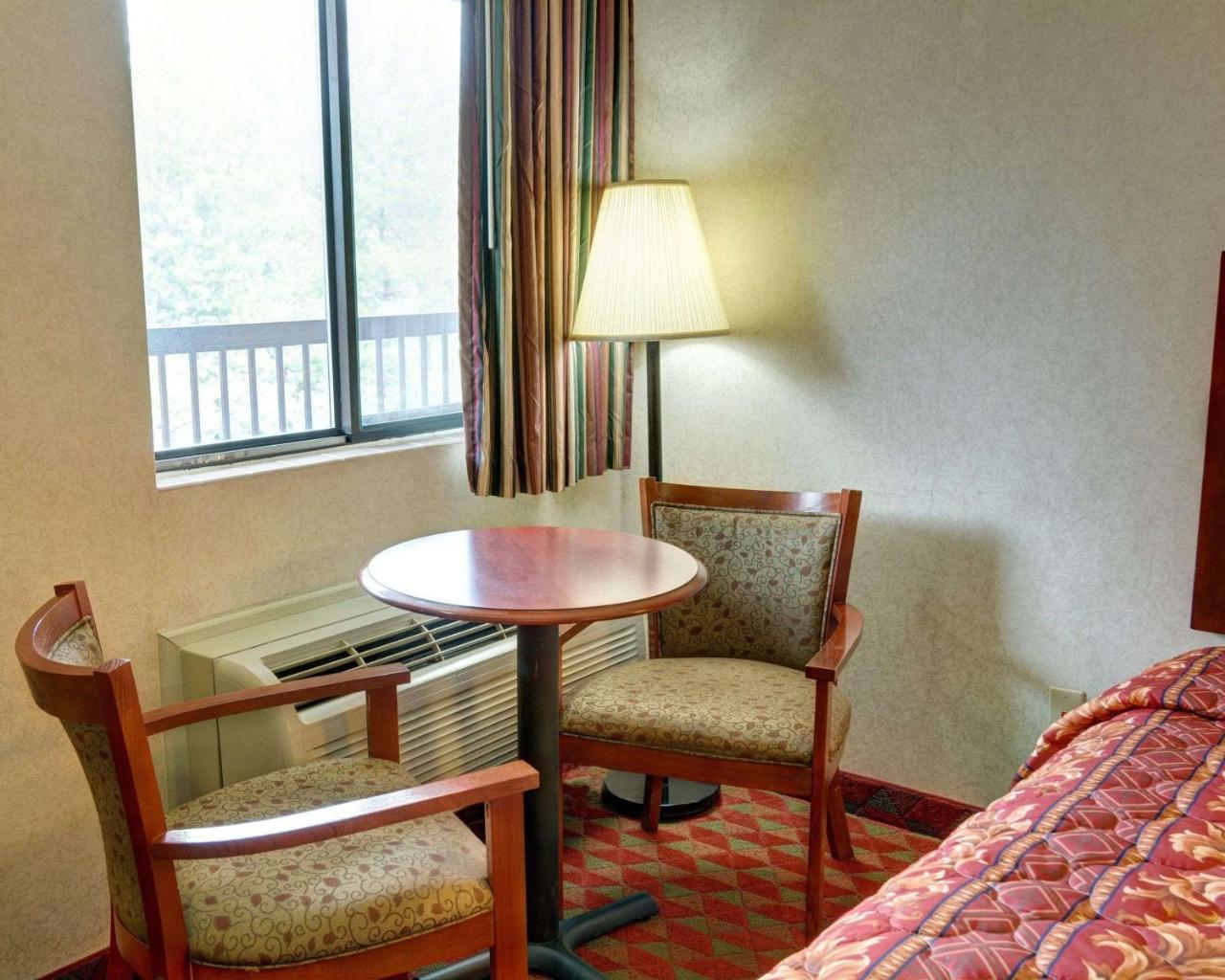 Red Carpet Inn By University Of Maryland Κόλετζ Παρκ Εξωτερικό φωτογραφία